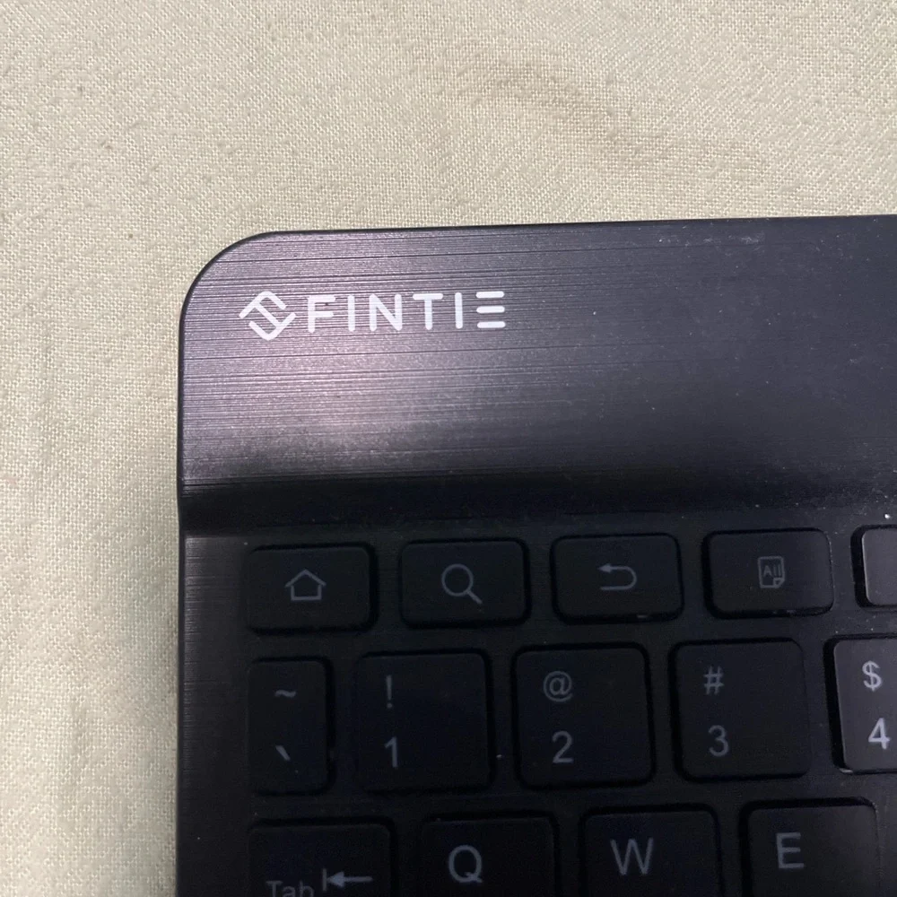 FINTIE Bluetooth keyboard